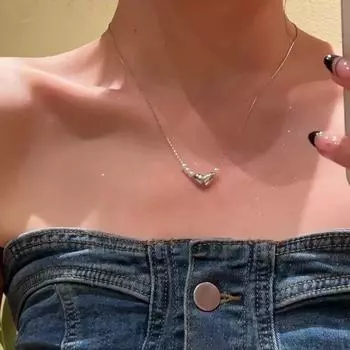 Элегантное ожерелье с жемчужным сердцем: Модная, шикарная и универсальная цепочка на ключицу для женщин