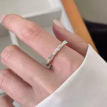 Элегантное женское кольцо Twist Twist из стерлингового серебра S925 с открытым кольцом в стиле хипстер с орнаментом Opening is adjustable серебряный