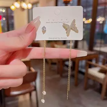 Элегантные асимметричные серьги-кисточки в виде бабочек с иглами из серебра 925 пробы и деталями из циркония E2673 золотой