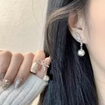 Элегантные балетные серьги-бантики с лентой - модные аксессуары для нежного стиля Pearl Bow Earrings серый