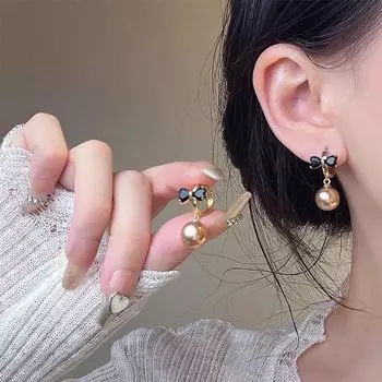 Элегантные черные серьги-бантики со стразами и жемчугом — ретро-дизайн в гонконгском стиле золотой