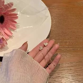 Элегантные длинные серьги для женщин: Нишевый дизайн, трендовый и высококлассный null