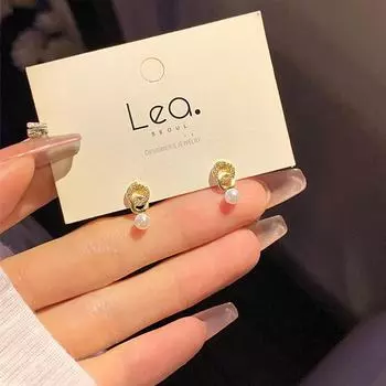 «Элегантные двойные серьги с жемчугом в корейском стиле»: Простой геометрический дизайн для женщин. золотой
