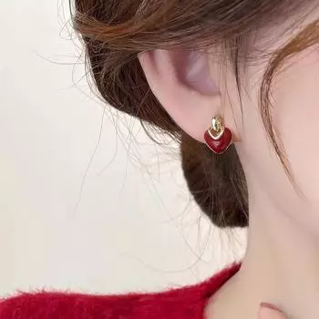 Элегантные французские ретро-серьги-подвески Love с эмалью для женщин — нишевый дизайн, легкая роскошь, универсальный стиль oil dripping heart белый