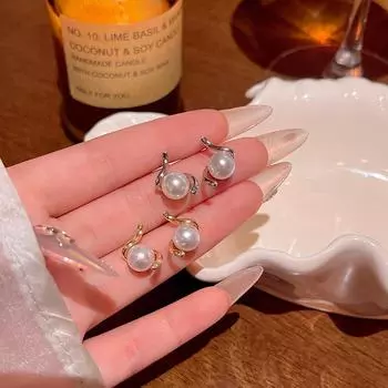 Элегантные геометрические серьги с жемчугом: Французский ретро-дизайн высокого класса для женщин A1812 золотой