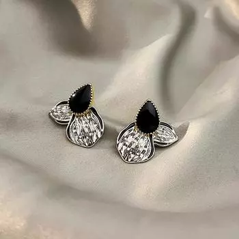 Элегантные и модные геометрические серьги-лепестки с масляными капельками и столкновением цветов чёрный