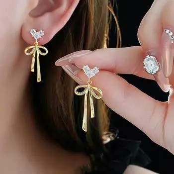 Элегантные серьги-бантики в форме сердца с инкрустацией из циркония — модные и универсальные для женщин A2158 золотой