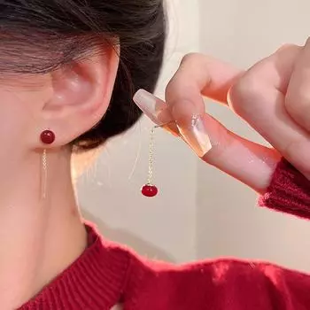 Элегантные серьги-кисточки Ankola Red с бусинами A2165 красный