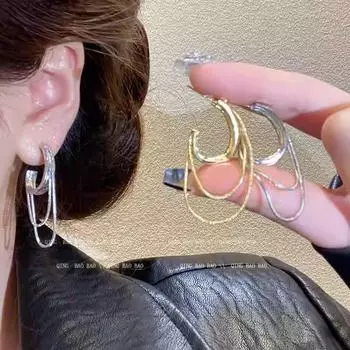 Элегантные высококачественные серьги-кисточки для женщин — универсальный, простой дизайн из металла Model A2023 золотой