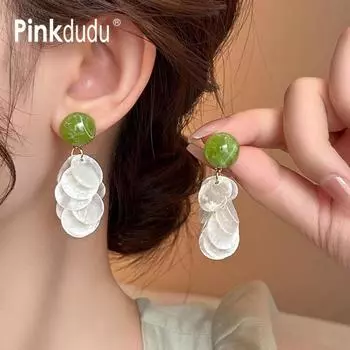 Элегантные зеленые круглые молочно-зеленые суперкапельные серьги, пляжные натуральные ракушки, серьги ручной работы для женщин, длинные курортные серьги PD1953 белый