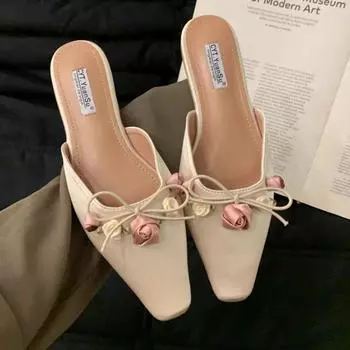 Элегантные женские туфли-лодочки с бантом и цветком розы, сандалии, сексуальные атласные кружевные туфли с острым носком, закрытые тапочки, повседневная обувь для девочек EUR 35 бежевый