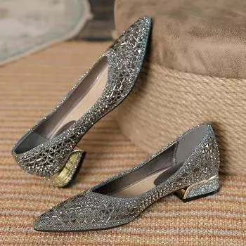 Элегантные женские туфли с острым носком зеленого цвета, украшенные стразами, на осень, модные, очень мягкие и нежные на ощупь. 35 чёрный