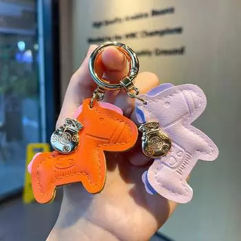 Элегантный кожаный брелок в виде пони: Мини-рюкзак-подвеска и небольшой подарок коричневый