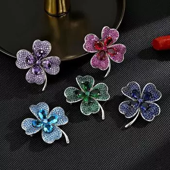 Элегантный литературный и художественный стиль, разноцветная циркониевая брошь в виде четырехлистного клевера, пряжка в виде счастливой травы, пальто-корсаж, аксессуары для костюма. темно-синий