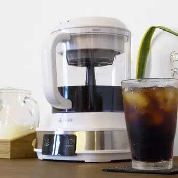 Электрическая кофемашина холодного заваривания Livease Готовит холодный кофе всего за 20 минут [Розетка/Коробка повреждена/раздавлена] CB-011W! холодно