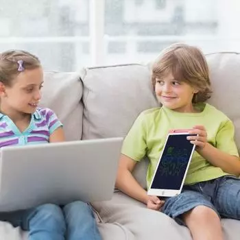 Электронная доска для рисования и письма Yousheng с большим экраном, многоразовый безрадиационный ЖК-планшет для письма, образовательная обучающая игрушка для малышей 8.5inch синий