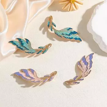 Эмалевые булавки в виде золотых рыбок для женщин, эмалевые броши в виде животных унисекс, украшения для рюкзаков на вечеринку, одежда, аксессуары