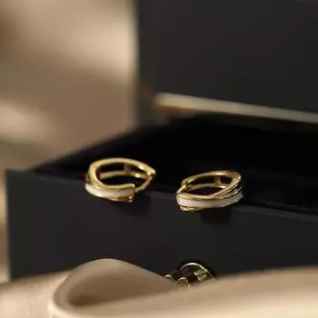 Эпоксидная круглая пряжка для ушей женские легкие роскошные серьги-кольца Niche Design Sense Cold Wind