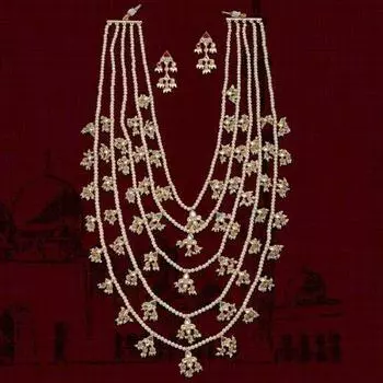 Эстель 24-каратное золото с покрытием Regal Pearl и Kundan Panchlada