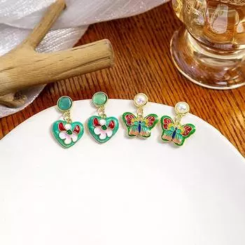 Этнические серьги в винтажном стиле, красочные серьги-гвоздики с зеленым сердцем для отпуска
