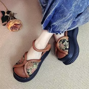 Этнический стиль кожаные сандалии с толстой подошвой мешок головы женские летние 2024 ретро стиль вышитые вручную кексы пустые женские туфли 35 чёрный
