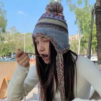 Этнический стиль полосатый сращивание ретро вязаная шерстяная шапка женская длинная идентификация ребенок зимняя теплая защита ушей шапка Lei Feng показывает маленькое лицо M56-58cm