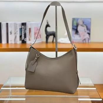 Это популярная женская сумка, новая большая вместительная сумка в стиле ретро, высококачественная и универсальная сумка через плечо на одно плечо 31.5x13x26cm золотисто-коричневый