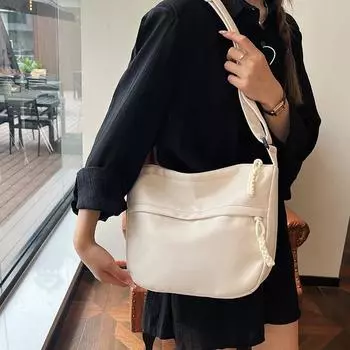 Это сумка-мессенджер, простая, свежая и модная, подходящая для шопинга и путешествий. (30cm<Max Length<50cm)