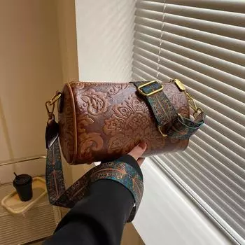 Это супермодная сумка-мессенджер с принтом, однотонная, с простым принтом, подходит для повседневной работы и поездок на работу.