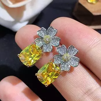 Jewelry S925 Silver Needle Simulation Color Treasure Flower Retro Red Treasure Women s Stud Earrings Earrings Fashion