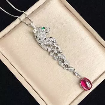 Jewelry Simulation Red Corundum Green Chalcedony Plain Surface Retro Leopard Pendant Main Stone 8 * 10