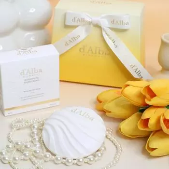 [Эксклюзивная/подарочная упаковка] d Alba NEW Питательный крем для рук 40 мл Подарочный набор