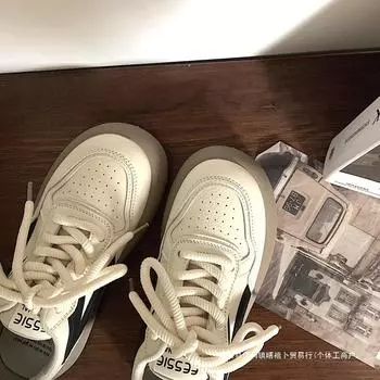 Jinyu deer 2025 летние новые нишевые ретро-туфли на платформе белые туфли в стиле супер пожарной охраны легкие повседневные туфли 35 темно-коричневого