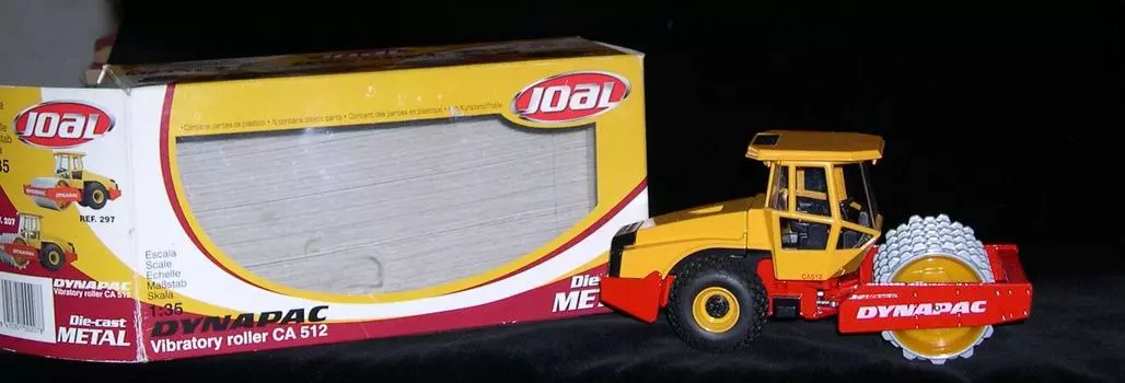 JOAL DYNAPAC CA512 Роликовый барабан для ног 1/35