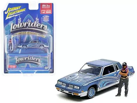 Johnny Lightning Oldsmobile Cutlass 1984 Lowriders with figure Lowriders Oldsmobile Cutlass minicar 1/64 [item]
