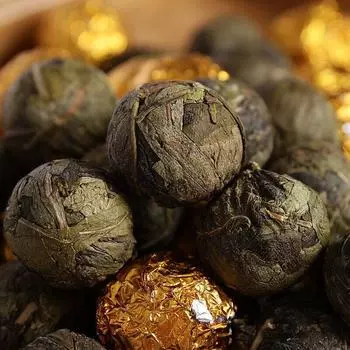 Юньнаньский чай Пуэр Сырой чай (Банка) Чай Dragon Ball с золотым листом 500г