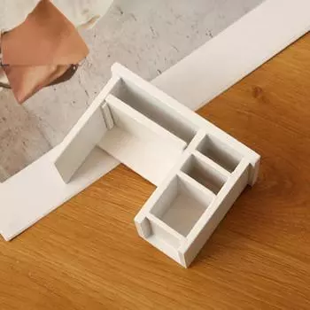 Юшэн 1:12 Миниатюрный компьютерный стол для кукольного домика Мини-мебель Компьютерный стол с мышкой и клавиатурой Модель для кукольного домика Аксессуары белый