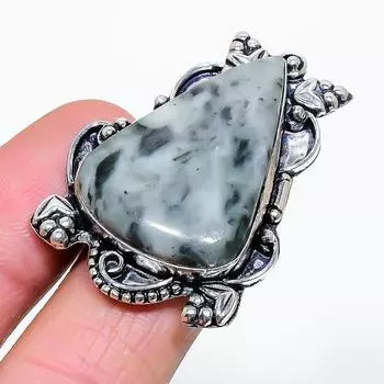 Ювелирное кольцо из стерлингового серебра 925 пробы с натуральным каммереритом, размер 8 S5L89