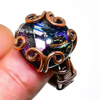 Ювелирное кольцо ручной работы из дихроичного стекла с драгоценными камнями из медной проволоки, размер 9,5