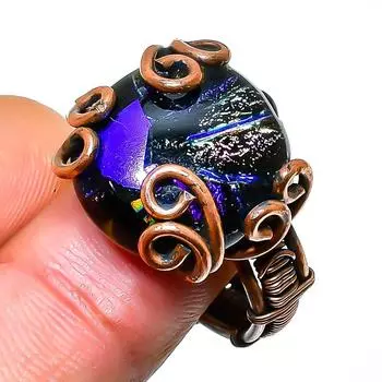 Ювелирное кольцо ручной работы из дихроичного стекла с драгоценными камнями из медной проволоки, размер 7,5