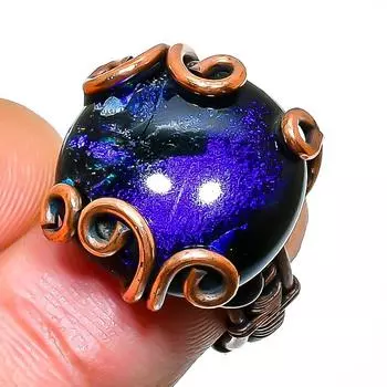 Ювелирное кольцо ручной работы из дихроичного стекла с драгоценными камнями из медной проволоки, размер 4