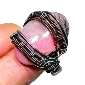 Ювелирное кольцо ручной работы из медной проволоки с родонитом, размер 6,5