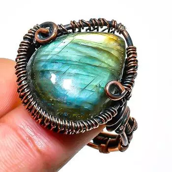 Ювелирное кольцо ручной работы из медной проволоки с лабрадоритом, размер 9,5