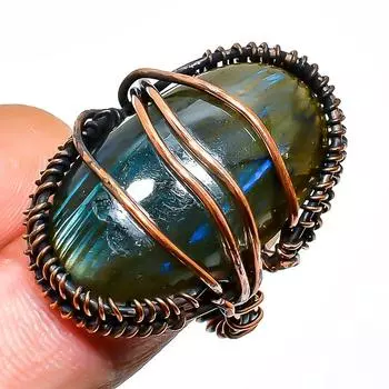 Ювелирное кольцо ручной работы из медной проволоки с лабрадоритом, размер 7,5