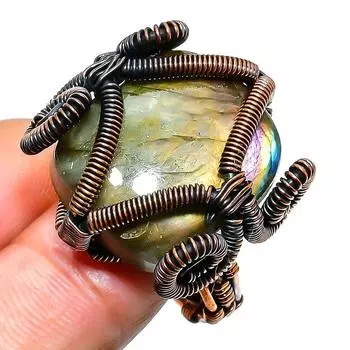 Ювелирное кольцо ручной работы из медной проволоки с лабрадоритом, размер 11,5