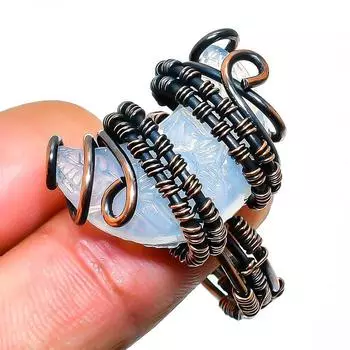 Ювелирное кольцо ручной работы из медной проволоки с молочным опалом, размер 10,5