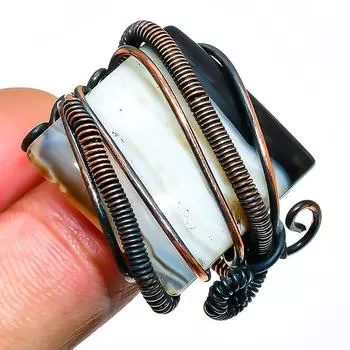 Ювелирное кольцо ручной работы из медной проволоки с полосатым агатом и драгоценным камнем, размер 7,5