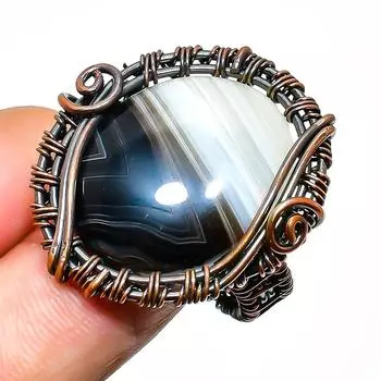 Ювелирное кольцо ручной работы из медной проволоки с полосатым агатом и драгоценным камнем, размер 9