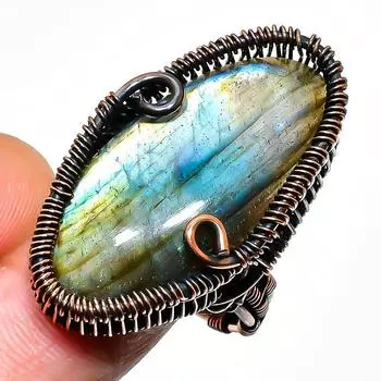 Ювелирное кольцо ручной работы из медной проволоки с лабрадоритом, размер 9,5