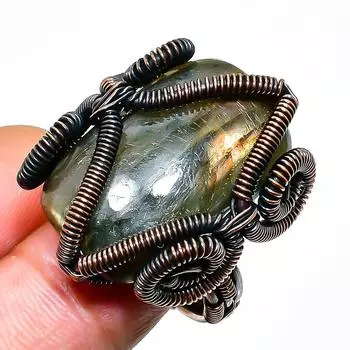 Ювелирное кольцо ручной работы из медной проволоки с лабрадоритом, размер 9,5